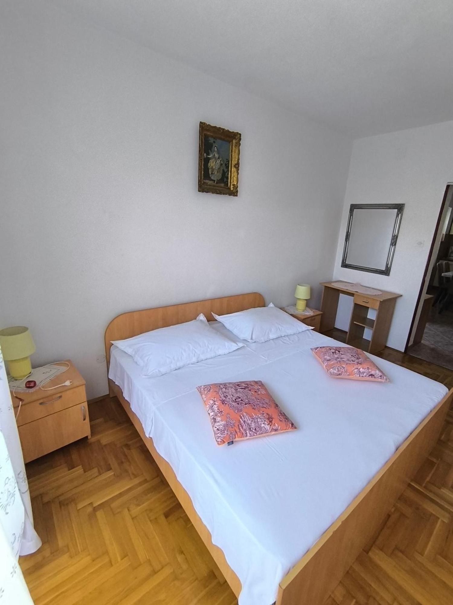 Apartment Vinka Trogir Eksteriør billede